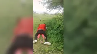 Desi Lovers Banging Chut Missionary Caught In Roadside Field