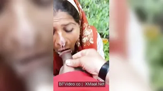 Dehati Aunty Gulping Thick Cumshot In Cow Shed Mms Scandal