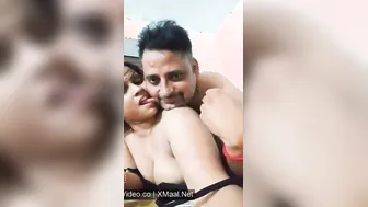 Lover Pressing Horny Bhabhi's Juicy Boobs In Viral Sex
