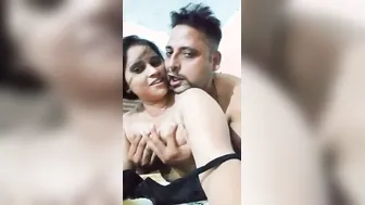 Lover Pressing Horny Bhabhi's Juicy Boobs In Viral Sex