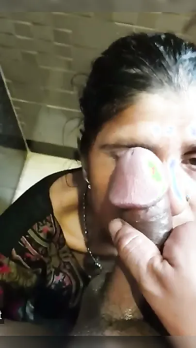Horny Maid Sucking Lund Deep In Hindi Kitchen Blowjob