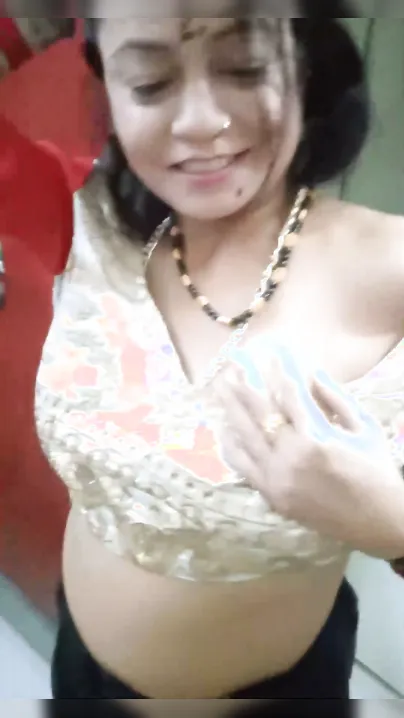 Nude Horny Mature Bhabhi Fingering Viral Desi Pussy Play