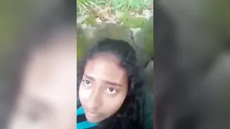 Sinhala Babe Sucking Cock Outdoor Flashing Juicy Ass Cheeks