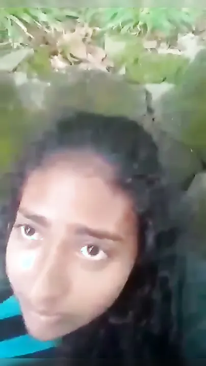 Sinhala Babe Sucking Cock Outdoor Flashing Juicy Ass Cheeks