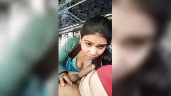 Local Desi Randi Blowing Truck Driver's Lund On Highway Mms Leak