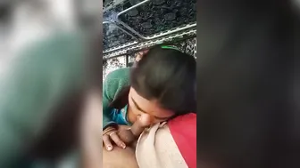 Local Desi Randi Blowing Truck Driver's Lund On Highway Mms Leak