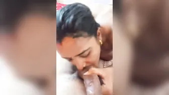 Round Ass Wifey Bouncing Riding With Messy Blowjob Viral Vid