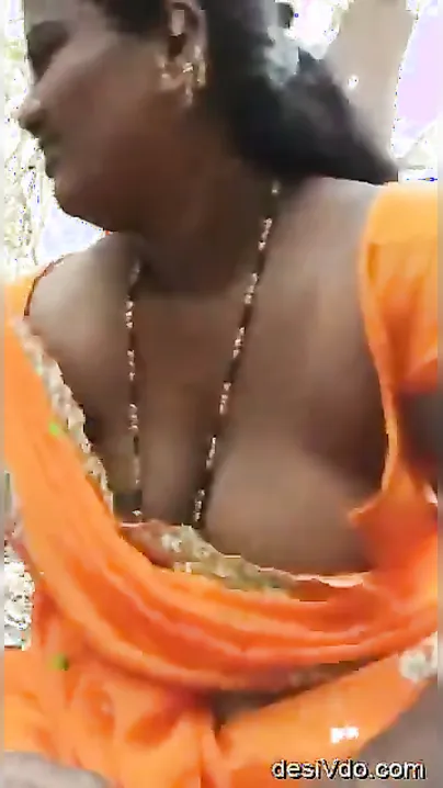 Desi Village Randi Sucking Cock Hungrily Outdoors In Dirt
