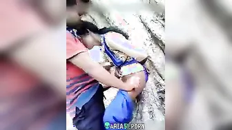 Desi Couple Caught Banging Hard In Public Park Mms Viral