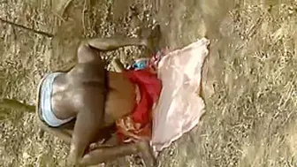 Dehati Randi Getting Chudai Hard Under Village Banyan Tree Mms