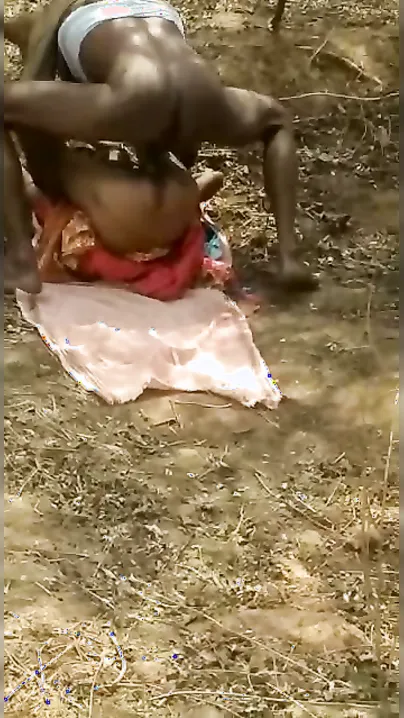 Dehati Randi Squirting Juices In Wild Outdoor Chudai Mms