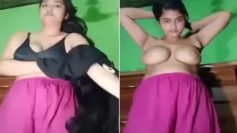 Bengali Girl Spreading Ass Cheeks Wide For Viral Nude Video Update