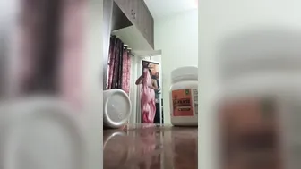 Young Mom In Wet Nighty Strips Naked Inside Bathroom During Bath