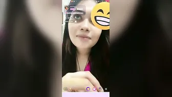 Gorgeous Chamet Girl Naked During Private Video Call With Sugar Daddy