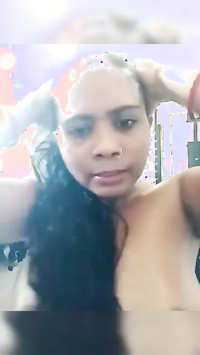 Gf Records Nude Head Bath Shower In Steaming Bathroom