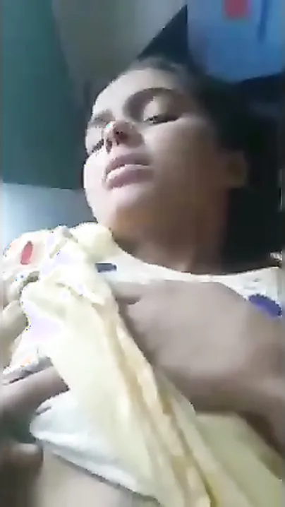 Beautiful Desi Gf’s Smooth Pussy Dripping Wet During Rough Ride
