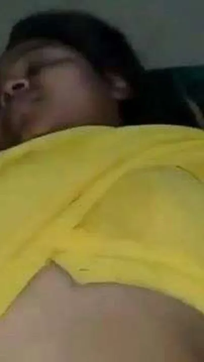 Village Bhaiya Fucked Bhabhi Raw On Muddy Ground Till She Cried