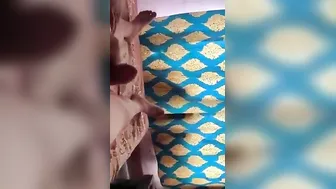 Kamwali Chudwai Apne Malik Se Godown Me Saman Ke Beech Chupke