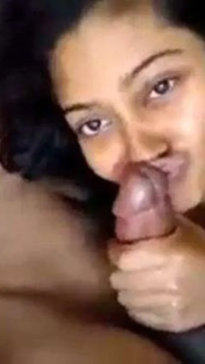 Horny Lund Chusai Blowjob Diya Auto Stand Pe Driver Bhaiya Ko