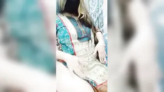 Young Pakistani Teen Spreads Milky Thighs For First Time