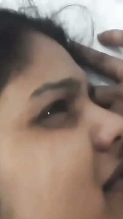 Hotel Room Sex Turns Viral As Hot Girl Takes It From Behind On Camera