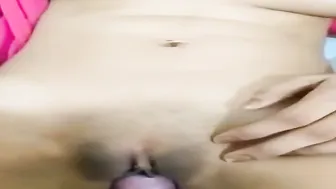 Chikni Chut Desi Gf Getting Drilled Till She Squirts On Camera