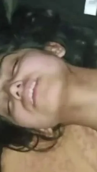 Boyfriend Drilling GF's Slick Pussy Hard On Bed