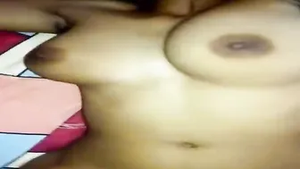 Desi Couple’s Raw Gand Marne Wala Mms Leaked From Village Home