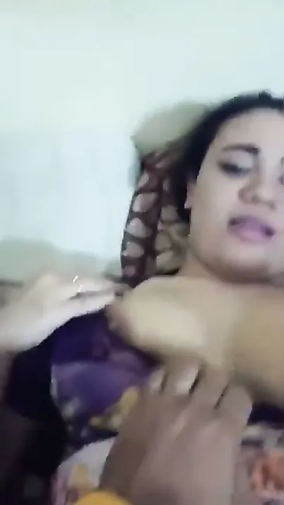 Bhabhi Moaning Loud While Hubby Talks On Phone Gets Fucked Hard