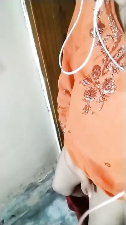 Girl Begged Boyfriend To Shove His Fat Cock Deep In Her Pussy