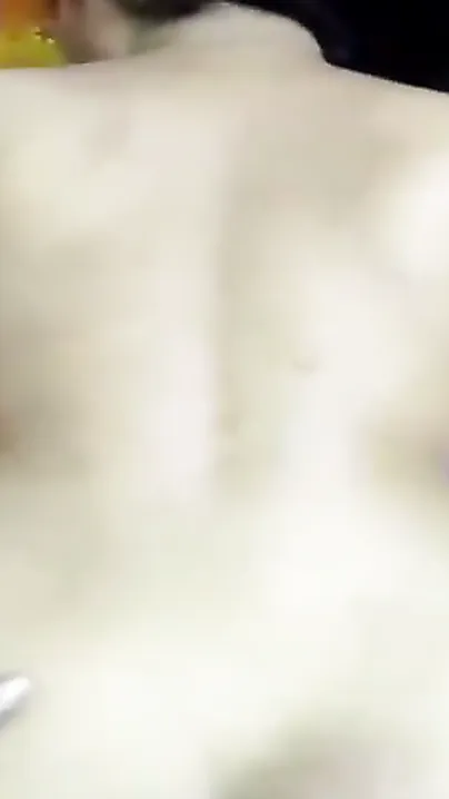 Apni Biwi Ko Ghodi Bana Ke Choda Aur Paiso Ke Liye Viral Kiya