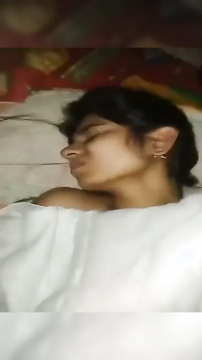 Bangla Boudi Wakes Up At Midnight For Secret Raat Ki Chudai