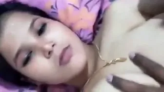 Sexy Randi Takes Lund And Bottle Deep In Her Dripping Chut