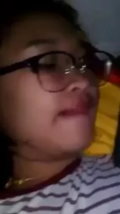 Manipuri Gf Ko Mobile Pe Porn Dikha Ke Choda In College Hostel