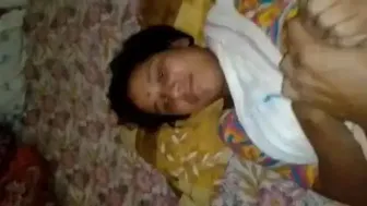 Husband Cums All Over Wife’s Shaved Pussy After Rough Fuck