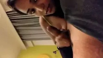 Bade Pyaar Se Lund Chusti Hui Khubsurat GF Bedroom Mein