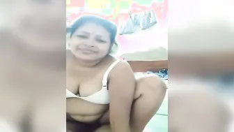 Bhabhi Rides Lund Wildly While Jija Grips Her Sagging Chootiyon