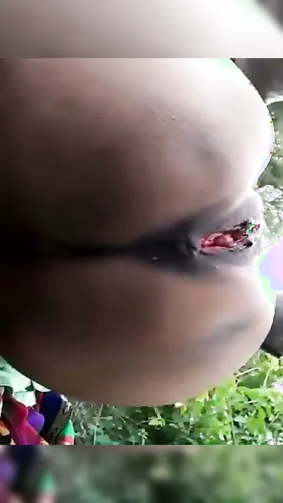 Aunty's Juicy Pussy Gets Licked Deep In Jungle Hideout