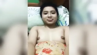 Boyfriend Fingering GF's Soaking Wet Pussy Slowly