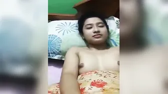 Boyfriend Fingering GF's Soaking Wet Pussy Slowly