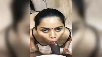 Newlywed Girl Squatting On Floor Sucking Black Stranger's Lund