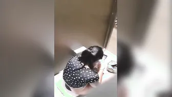 Girl Finger-Fucks Her Dripping Wet Pussy Quietly In Mall Toilet