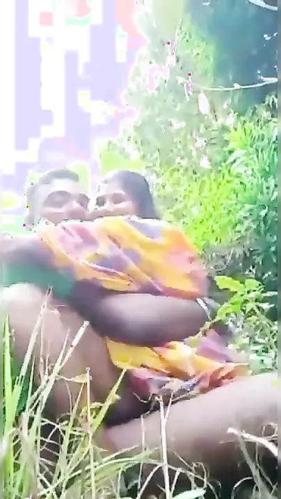 Sucked Bhabhi’s Tits In Field Then Fucked Her Hard On Haystack