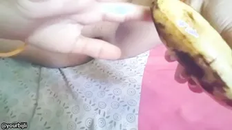 Husband Feeding Banana Into Wife’s Soaked Chut Before Rough Sex