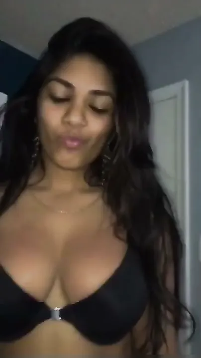 Naked Indian Girl Grinding To English Song In Private Video