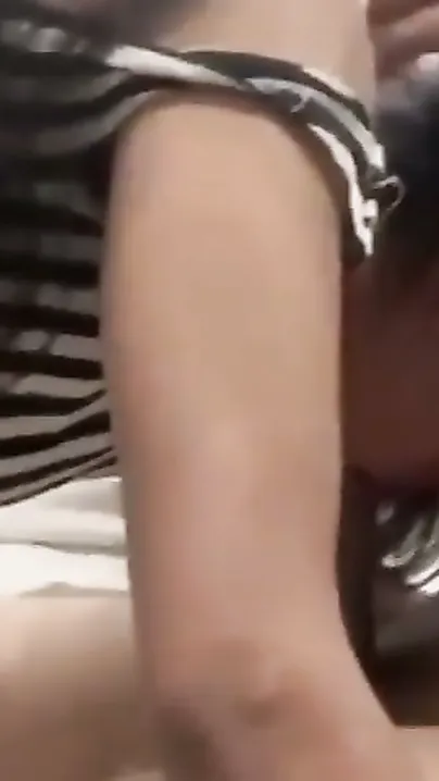 First-Time Hotel Fuck With Lover Leaves Her Dripping And Screaming Loud