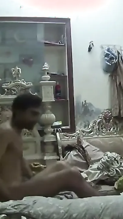 Pakistani Bhabhi Caught Cheating With Servant In Steamy Fuck Fest