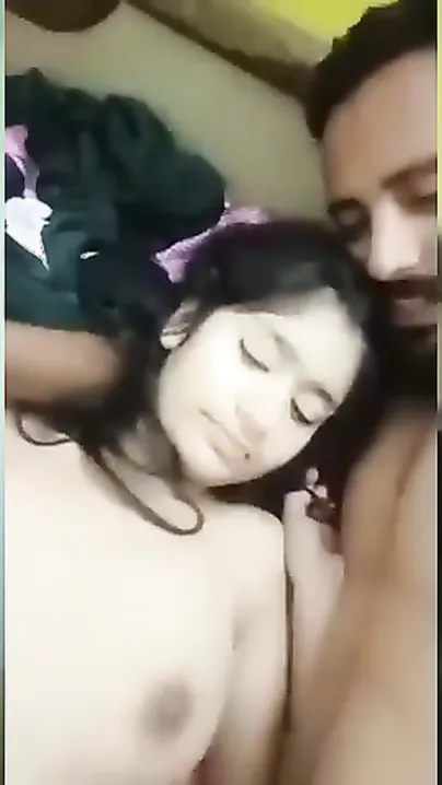 Big-Boobed Punjabi Gf Deepthroats Dick Then Takes It In Pussy