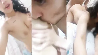 Fucking Muslim Girlfriend Deep Showing Her Paradise In Small Bedroom