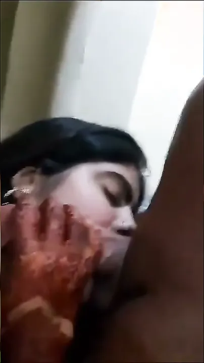 Gori Bhabhi Gagging On Devar’s Cock In Bathroom Mirror View